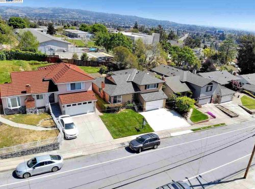 3637 Brookdale Blvd, Hayward, CA 94546-2011