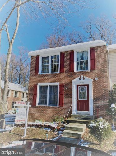 3581 Wharf Ln, Triangle, VA 22172-1058