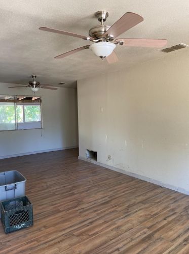 9360 Pershing Ave, Citrus Heights, CA 95662-5328