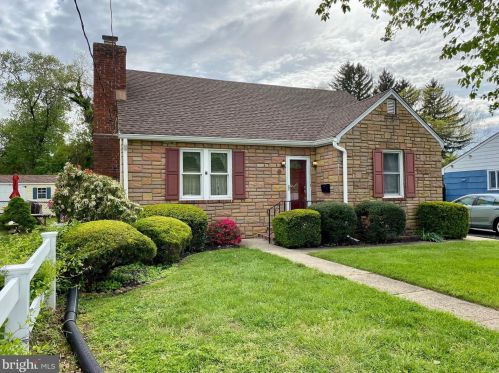 55 Stamford Rd, Trenton, NJ 08619-1447