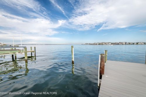 450 Tamiami Dr, Lavallette NJ  08735-3035 exterior