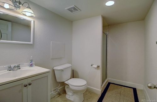 6607 Kewaunee Way, Aurora CO 80016-4310 exterior