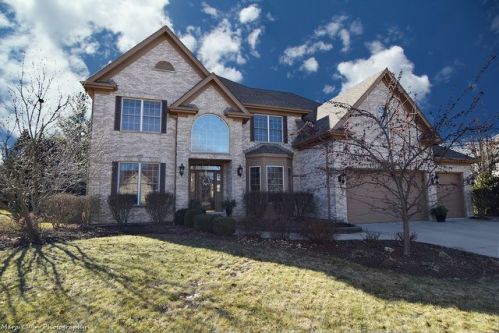 1214 Buttermilk Ln, Batavia, IL 60510-4589