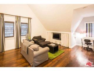 659 Edinburgh Ave, Los Angeles CA  90048-2311 exterior