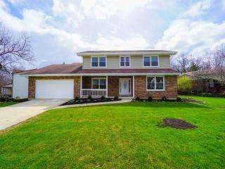 2945 Autumn Dr, Downers Grove IL  60517-4529 exterior
