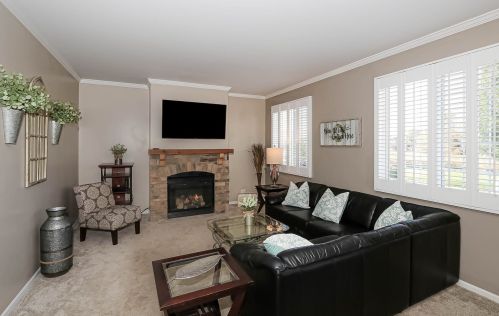 840 Shelter Island Ln, Pingree Grove IL  60140-9163 exterior