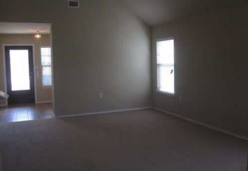 7421 Cedar Edge Dr, Austin, TX 78744-1705