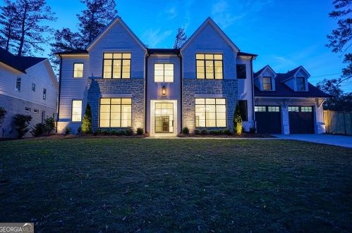 4550 Jolyn Pl, Atlanta, GA 30342-2734