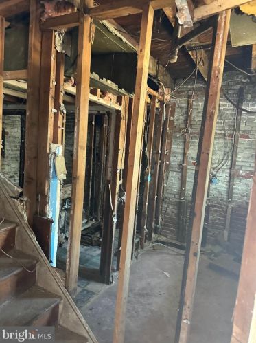 2239 63rd St, Philadelphia PA 19142-2325 exterior