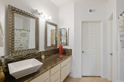 7895 Menton Ave, Anaheim CA  92808-1556 exterior