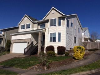 15345 Ogden Dr, Portland OR  97236-7860 exterior