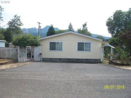 522 2 Ave, Sutherlin OR  97479-9667 exterior