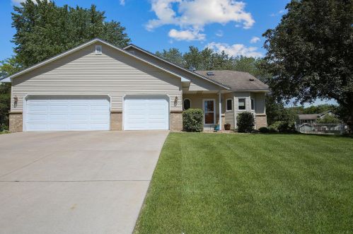 13219 Quinn St, Minneapolis MN  55448-2575 exterior