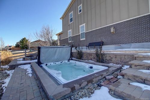 6607 Kewaunee Way, Aurora CO 80016-4310 exterior