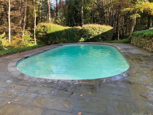183 Westport Rd, Wilton CT  06897-4638 exterior