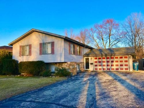 135 Prairie Ave, Hanover Park, IL 60108-1149
