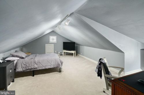 210 Jefferson Ave, Haddonfield NJ 08033-3410 exterior