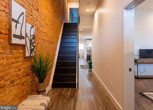 606 43rd St, Philadelphia, PA 19104-1416