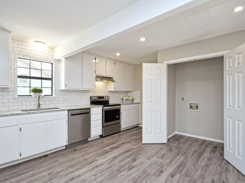 8302 Farmington Ct, Austin TX  78736-1744 exterior