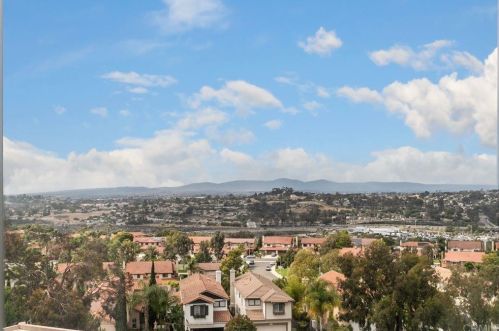 3560 Bluff Ct, Carlsbad, CA 92010-7059
