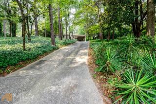 2912 Whispering Hills Dr, Atlanta, GA 30341-5108