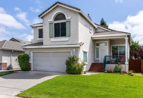 9447 Oak Village Way, Elk Grove, CA 95758-7930