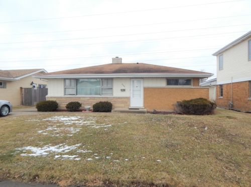 7240 Arcadia St, Morton Grove, IL 60053-1758