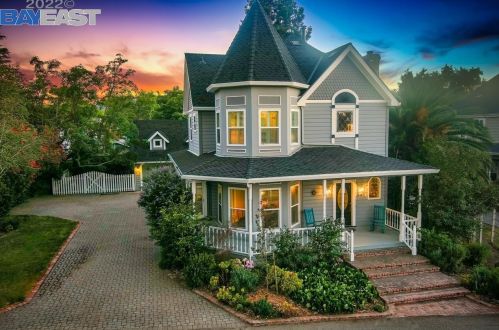 409 Neal St, Pleasanton, CA 94566-7318