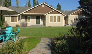 625 Pickens Rd, Yakima, WA 98908-1842
