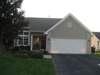 858 Fieldcrest Dr, Byron, IL 61010-1487