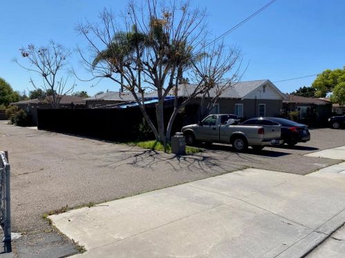 11 Oxford St, Chula Vista CA  91911-3315 exterior