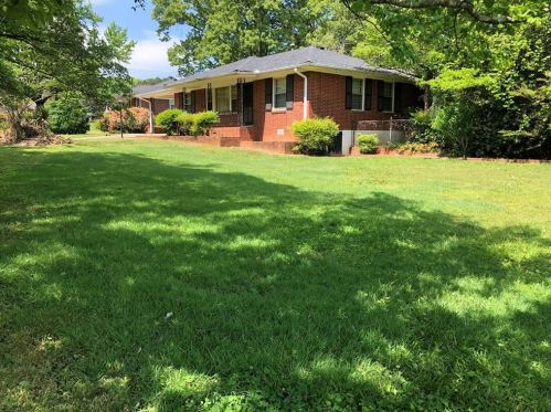1216 Ellington Dr, Morrow, GA 30260-3750
