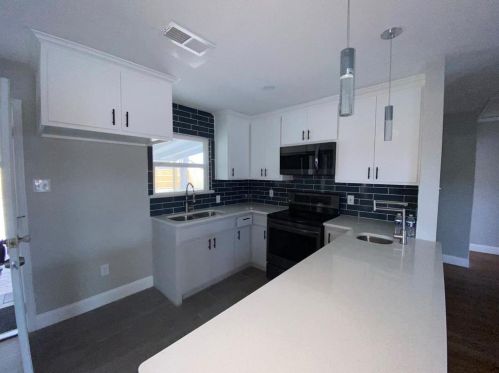 1605 Dent St, Garland TX 75042-5808 exterior