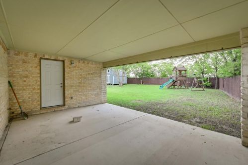 4516 Hodgkins Rd, Fort Worth TX  76135-1613 exterior