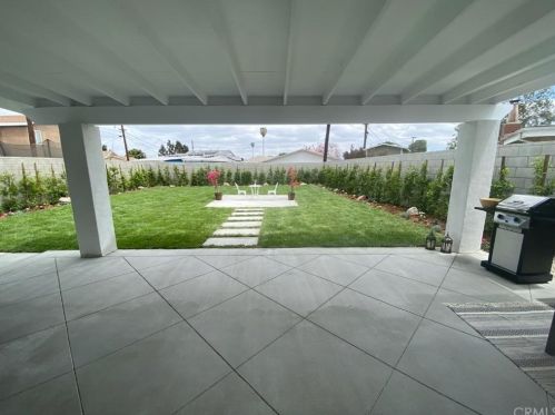 14412 Cordary Ave, Hawthorne CA  90250-8340 exterior