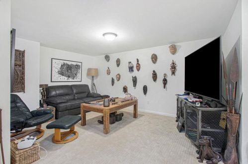 4142 Haverhill Dr, Atlanta GA  30342-3818 exterior