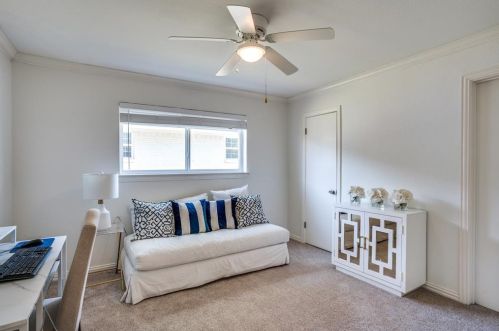 3115 Chapel Downs Dr, Dallas TX  75229-5834 exterior