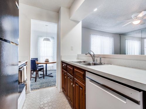 303 Vly Park Dr, Garland TX  75043-2955 exterior