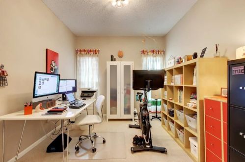 6904 Dogwood Holw, Austin TX  78750-8213 exterior