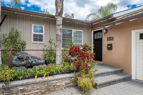 2457 Prospect Ave, Montrose, CA 91020-1126