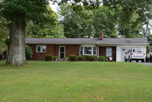 111 Forest Ave, Meadowcreek, VA 24333-3311