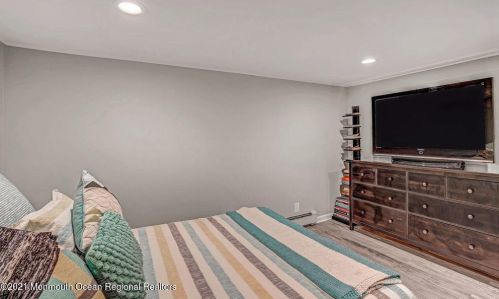 1400 Cp Ave, Tinton Falls NJ 07712-4803 exterior