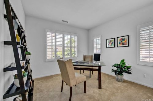 328 Bronze, Irvine CA  92618-1510 exterior