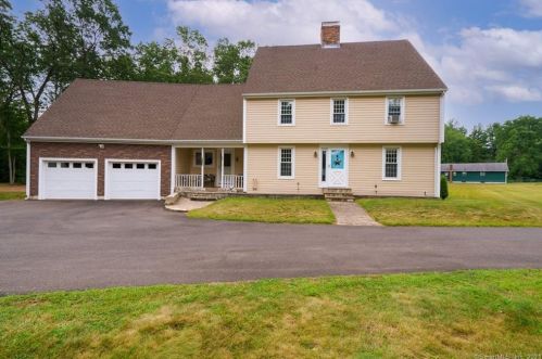 158 Merriman Rd, Windsor, CT 06095-1007