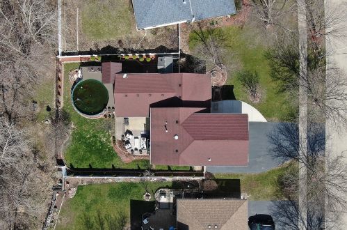 1716 Hidden Vly Dr, Lemont IL  60490-5543 exterior