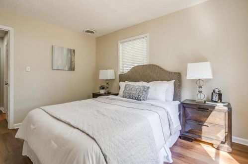 5112 Sabelle Ln, Fort Worth TX  76117-2438 exterior