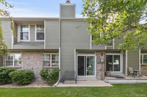 3437 Ammons St, Denver, CO 80227-4922