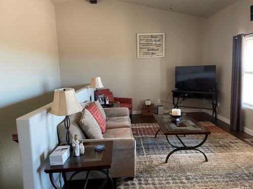 1437 Escondido Dr, Pueblo, CO 81007-1081