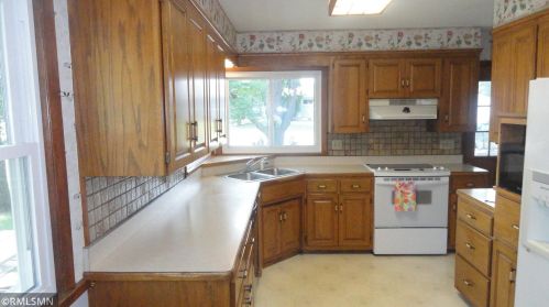 223 Bellwood Ave, Saint Paul, MN 55117-1909