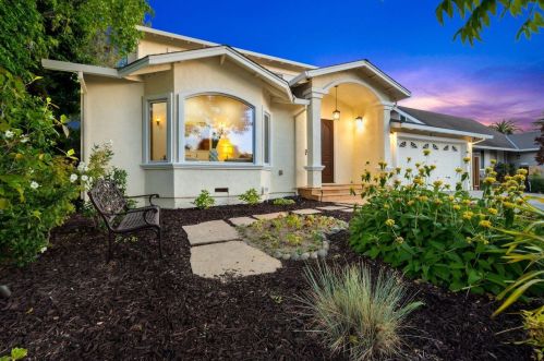 970 Bluebonnet Dr, Sunnyvale, CA 94086-6756
